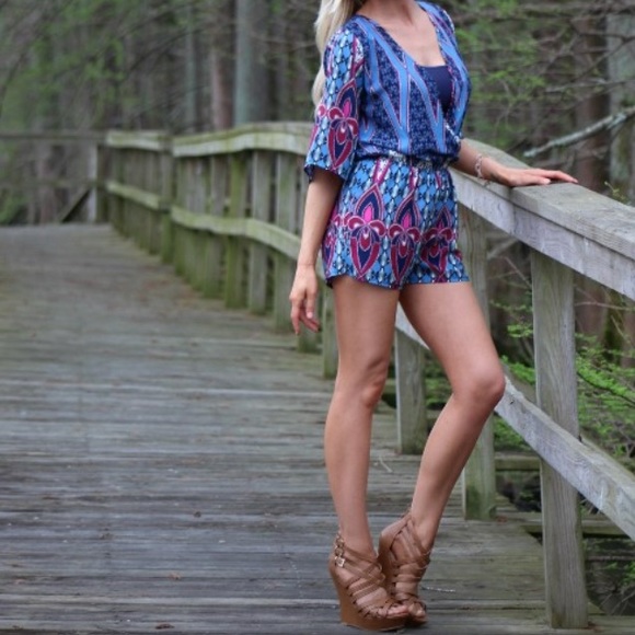 Adorable Patterned Romper ! 💙 - Picture 5 of 5